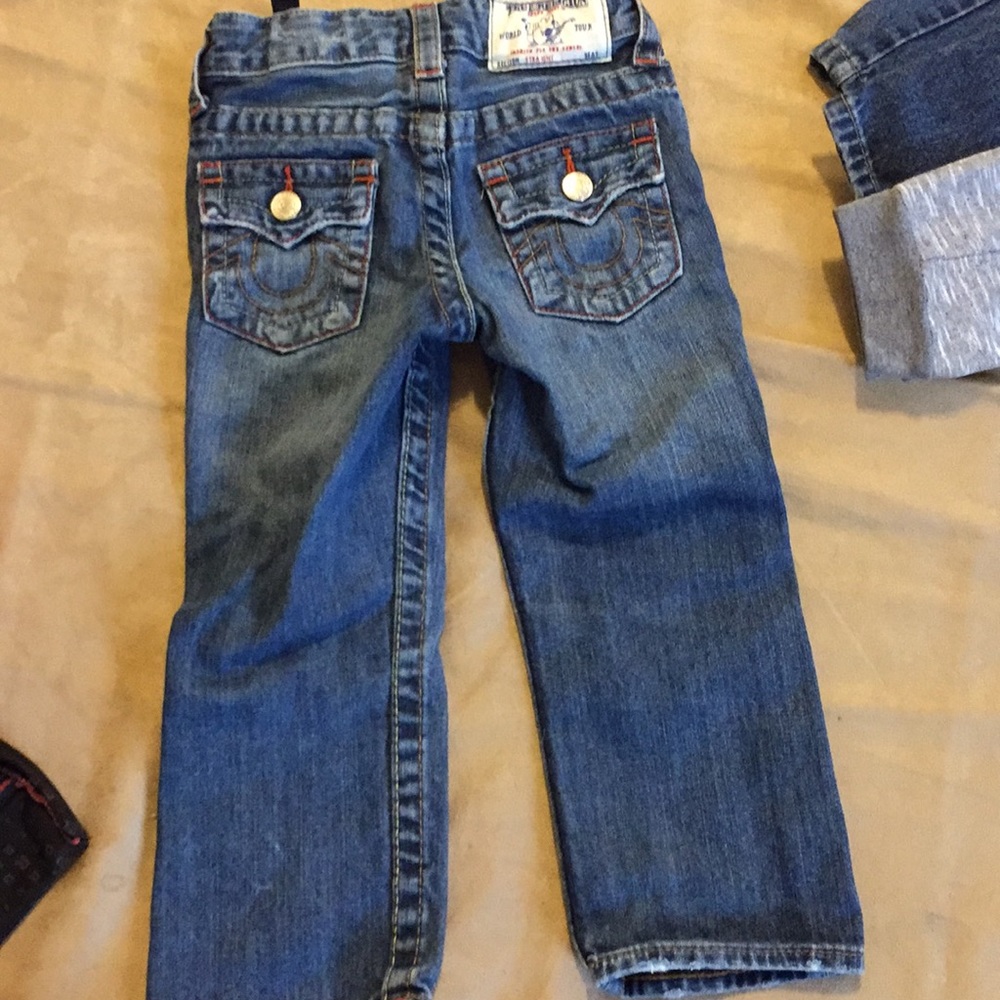 Size 4t true religion jeans
